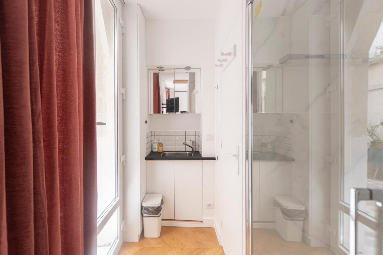 Super Central Mini Studio - 2 Pax, Murphy Bed Paris Exterior photo