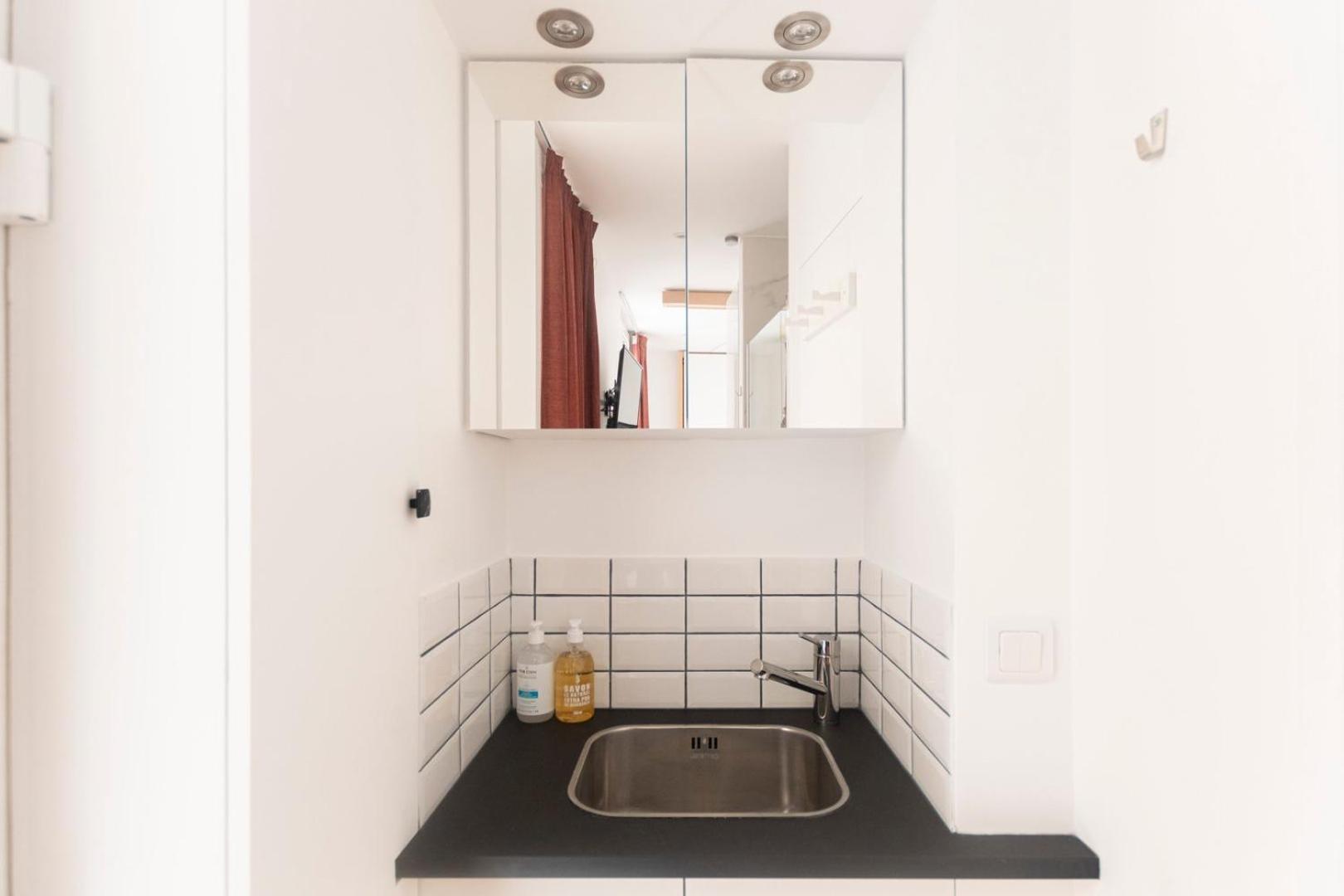 Super Central Mini Studio - 2 Pax, Murphy Bed Paris Exterior photo